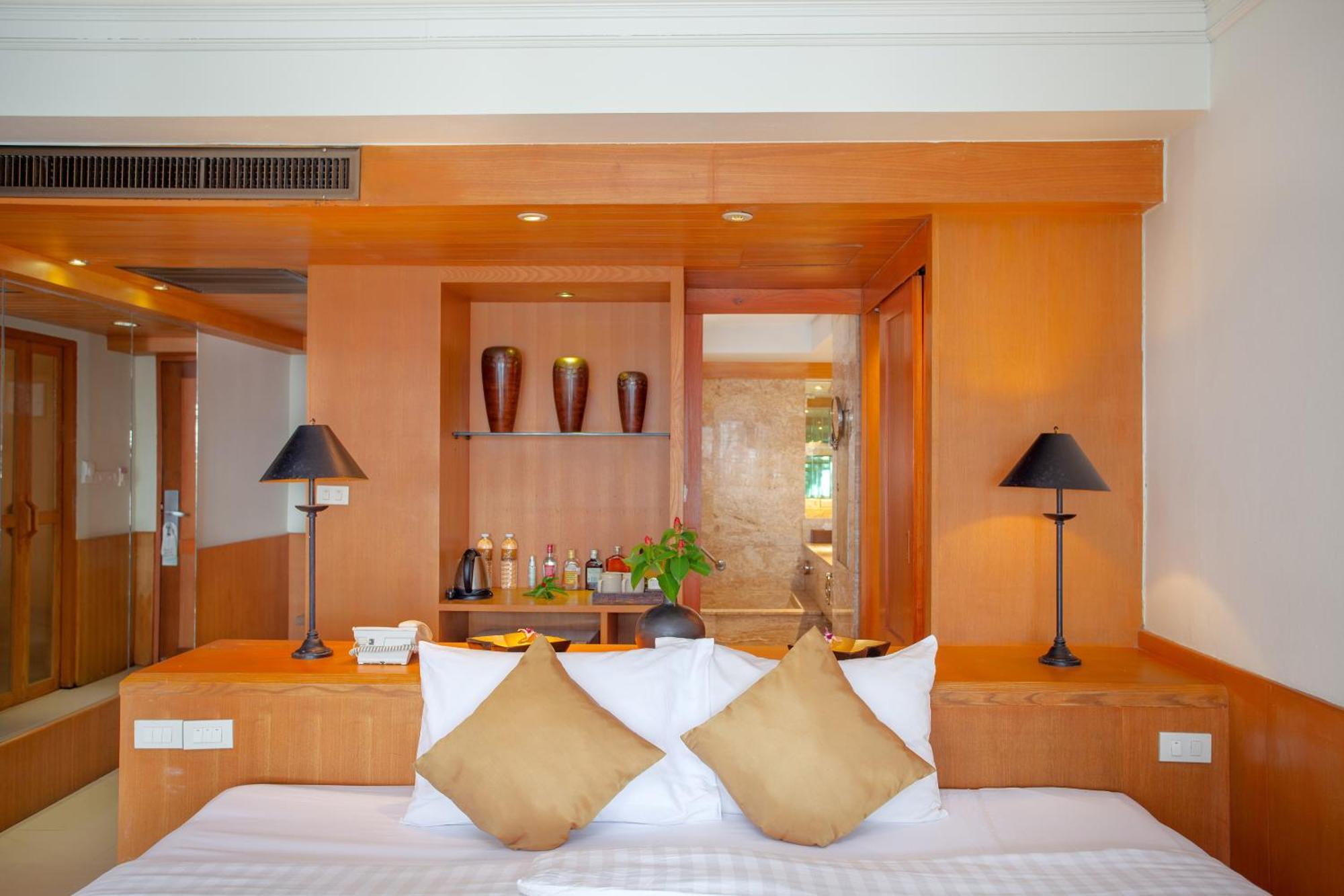 普吉岛-瓶庐海景度假酒店 Phuket Pl Seaview Resort Patong Εξωτερικό φωτογραφία